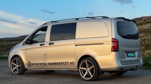 Takrails sort montert på en Merchedes Vito 2003-2025+ MB W639/W447 kort type A1/L1